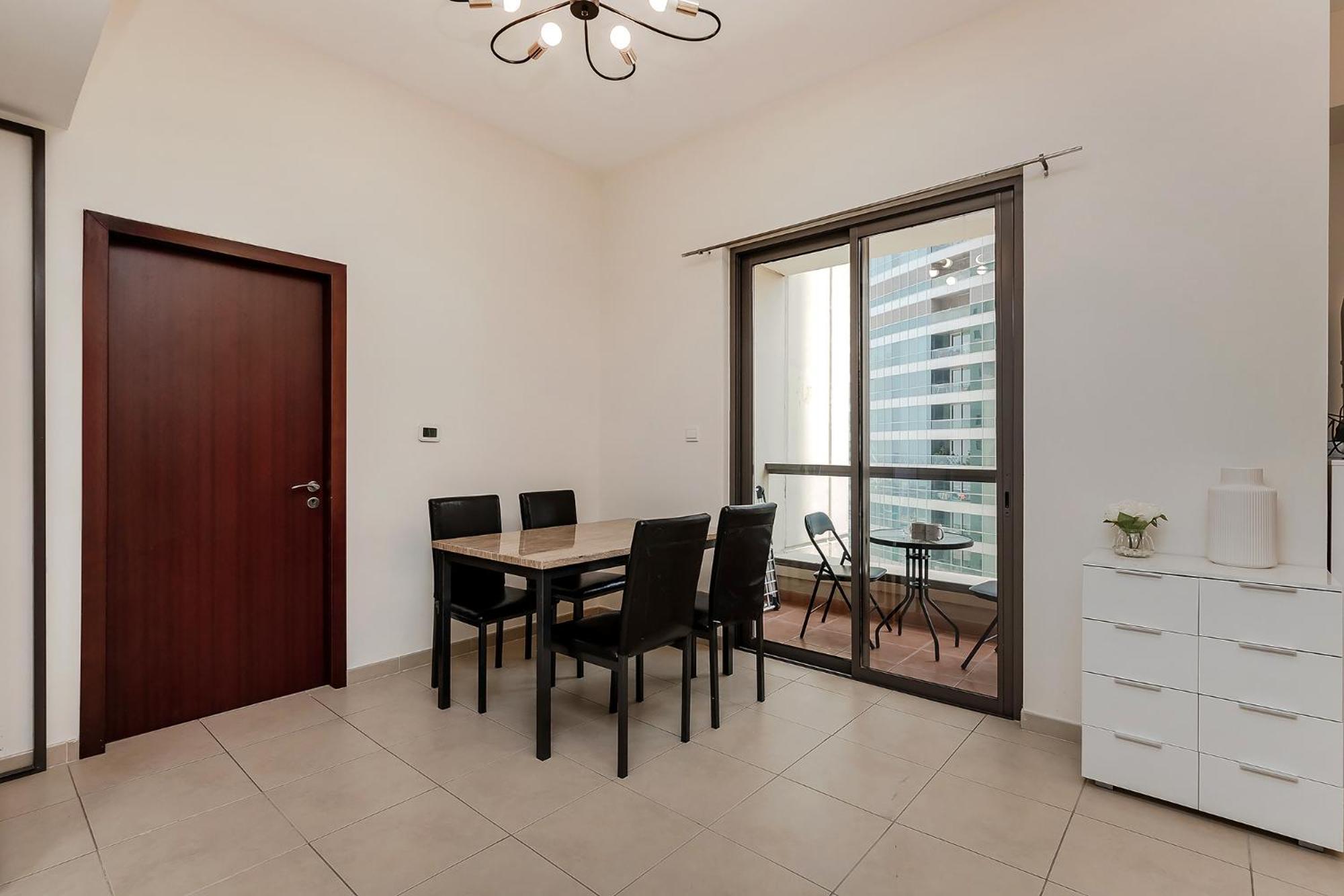 Excellent 1bdr At Bahar 6