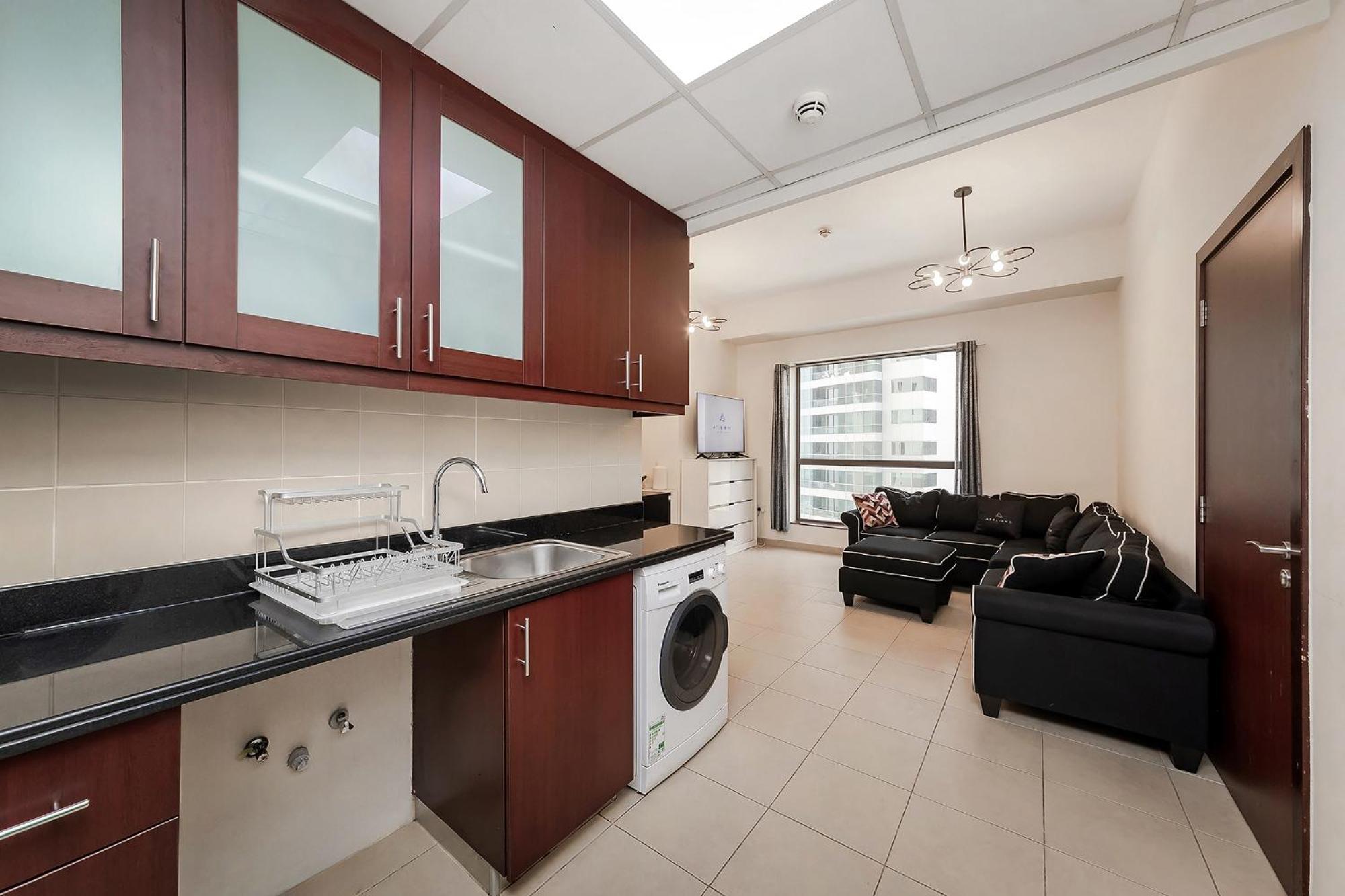 Excellent 1bdr At Bahar 6 Dubai