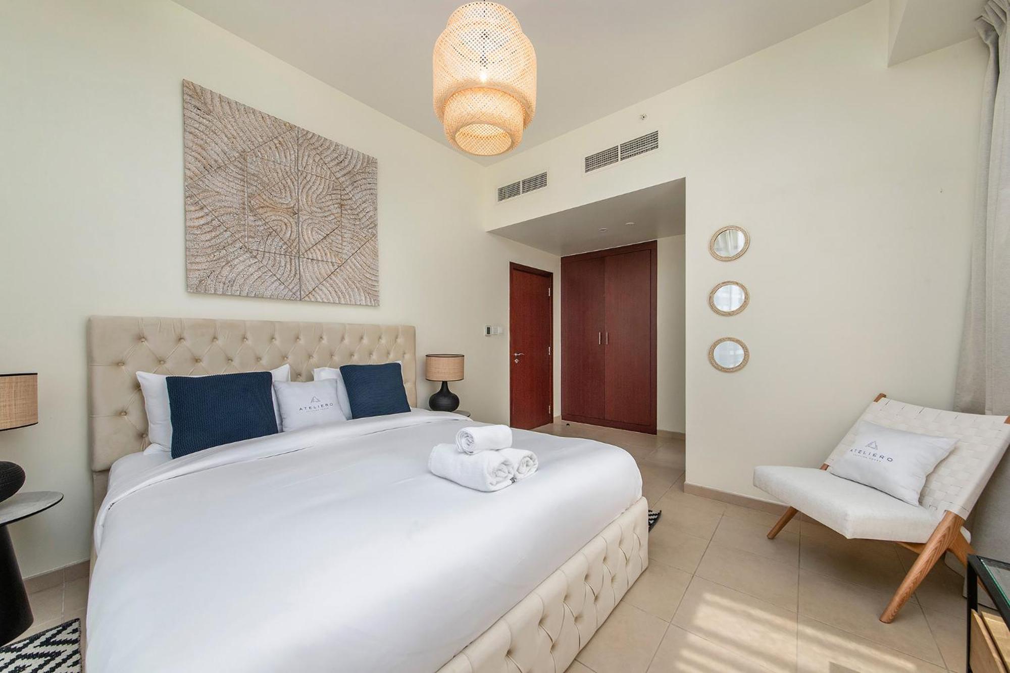 Excellent 1bdr At Bahar 6 *