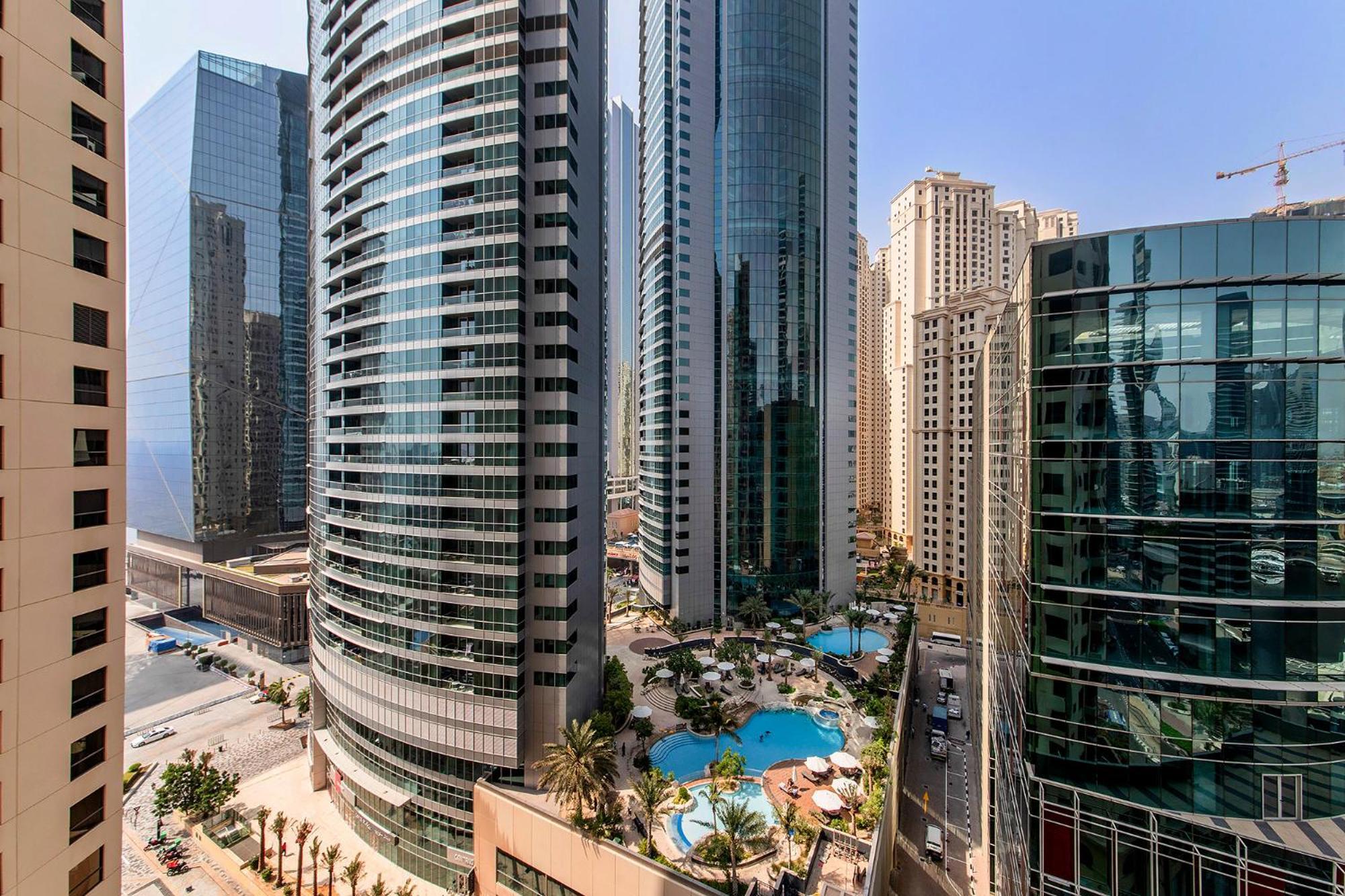Excellent 1bdr At Bahar 6 شقة *